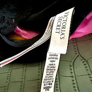 Victoria's Secret Racerback lace bra 34DDD